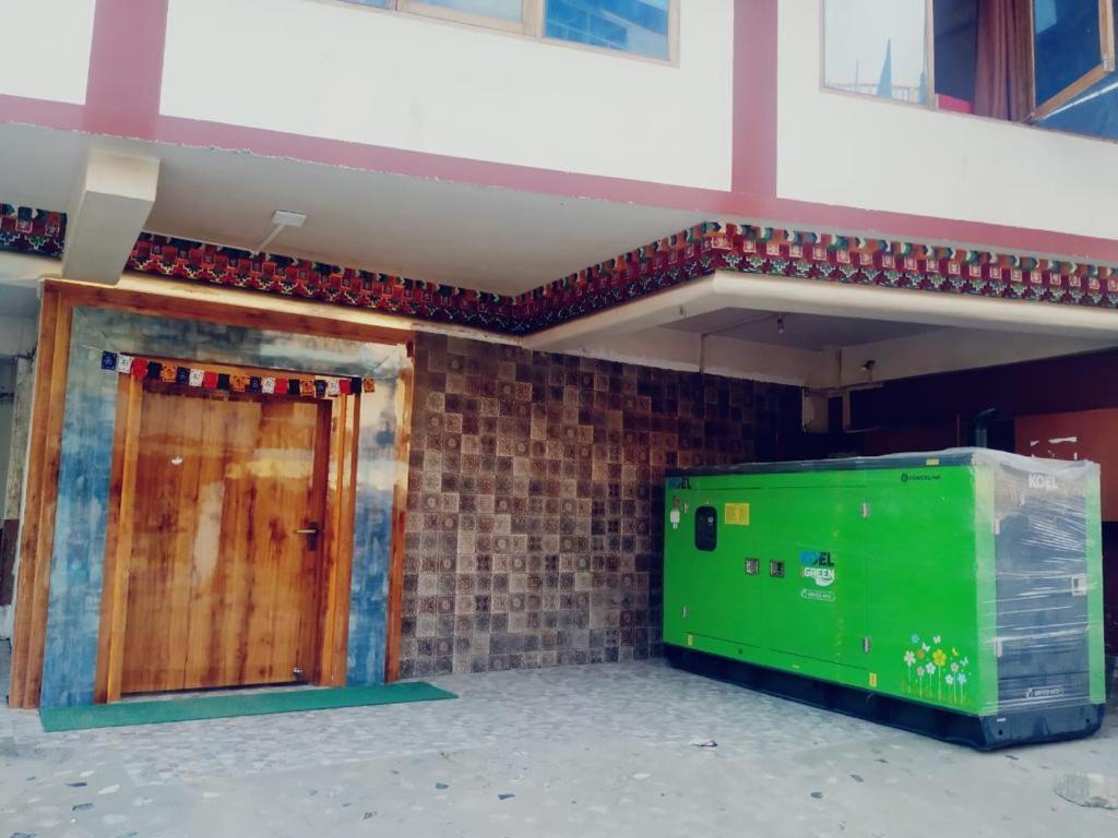 Hotel Diliphu Bomdila Luaran gambar